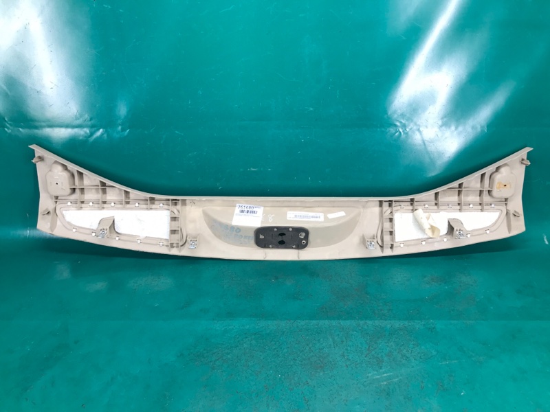 Накладка на порог багажника GRAND CHEROKEE 11-22 2013 Внедорожник 5.7 Накладка на порог багажника GRAND CHEROKEE 11-22 2013 Внедорожник 5.7