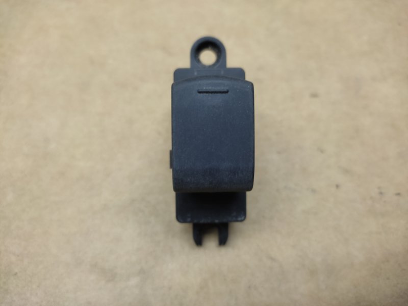 Кнопка стеклоподъемника задняя SUBARU LEGACY 09-15 BM 2011 Седан 2.5 EJ253 83071FG100 Б/У