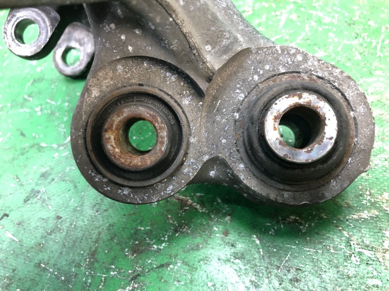 Цапфа задняя левая SONATA YF 10-14 2011 YF 2.4 G4KJ