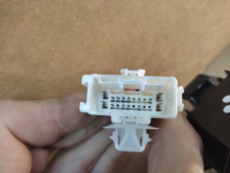 Кнопка стеклоподъемника передняя правая RDX 12-19 2016 Внедорожник 3.5