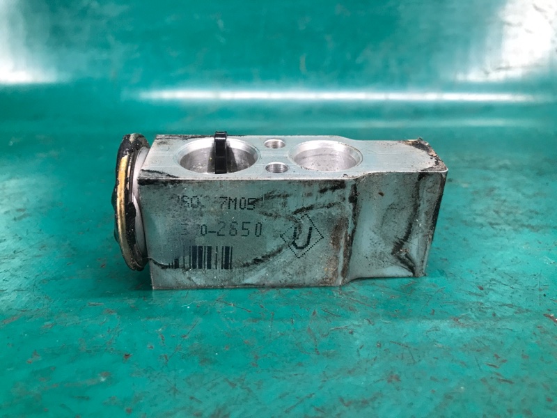 Клапан кондиционера TOYOTA LAND CRUISER PRADO 150 09-17 2010 Внедорожник 3.0 1KDFTV 88515-60230 Б/У