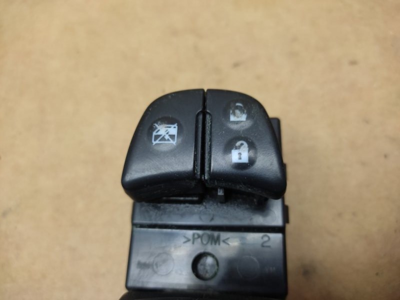 Блок управления стеклоподъемниками передний левый SENTRA B17 12-21 2012 Седан 1.8