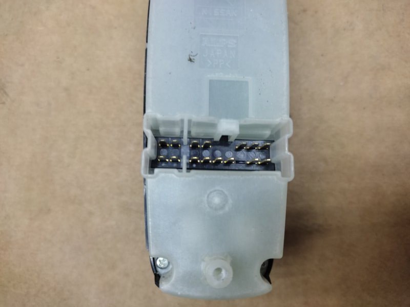 Блок управления стеклоподъемниками передний левый INFINITI QX60/JX35 12-20 Внедорожник 3.5