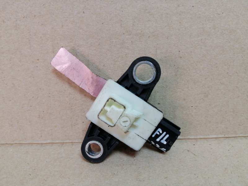 Датчик удара передний левый X-TRAIL/ROGUE T32 13-20 2014 2.5 QR25DE Датчик удара передний левый X-TRAIL/ROGUE T32 13-20 2014 2.5 QR25DE