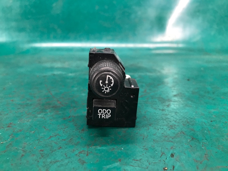 Кнопка TOYOTA LAND CRUISER PRADO 150 09-17 2010 Внедорожник 3.0 1KDFTV 84975-60040 Б/У