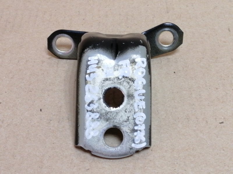 Петля двери нижняя передняя правая NISSAN X-TRAIL/ROGUE T32 13-20 2014 2.5 QR25DE 80401-JN00A Б/У