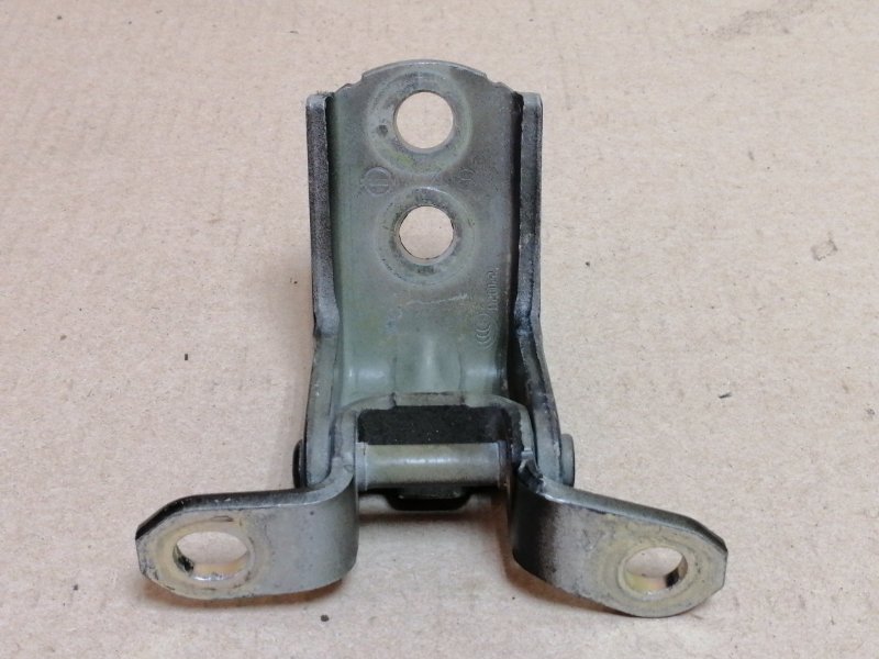 Петля двери нижняя передняя правая X-TRAIL/ROGUE T32 13-20 2014 2.5 QR25DE