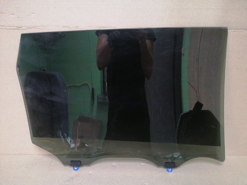 Стекло двери заднее левое NISSAN X-TRAIL/ROGUE T32 13-20 2.5 QR25DE