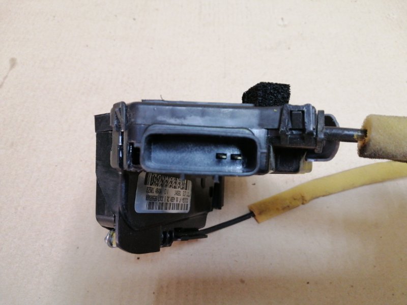 Замок двери задний левый X-TRAIL/ROGUE T32 13-20 2014 2.5 QR25DE