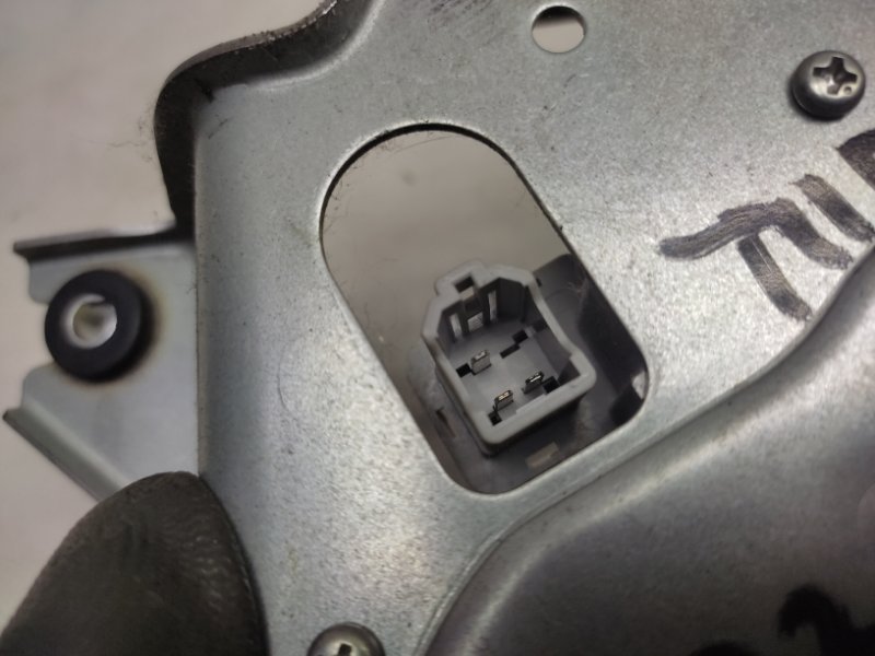 Моторчик стеклоочистителя задний NISSAN TIIDA/VERSA C11 04-11 Моторчик стеклоочистителя задний NISSAN TIIDA/VERSA C11 04-11