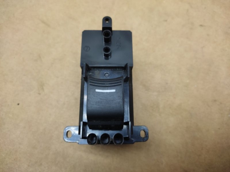 Запчасть кнопка стеклоподъемника задняя левая ACURA RDX 12-19 2018 Внедорожник 3.5 35770-TK4-A01 Б/У Кнопка стеклоподъемника задняя левая ACURA RDX 12-19 2018 Внедорожник 3.5 35770-TK4-A01 Б/У