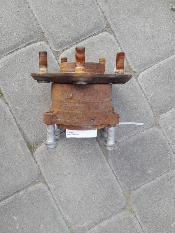 Ступица задняя Q50 15-20 Ступица задняя Q50 15-20