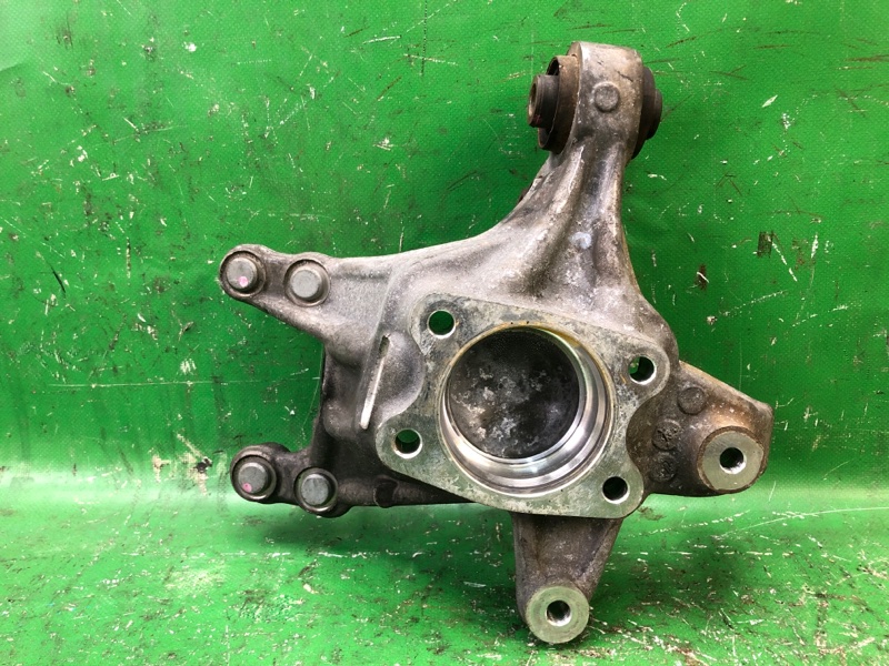 Цапфа задняя правая HYUNDAI SONATA YF 10-14 2012 Седан 2.4 G4KK 527204R010 Б/У