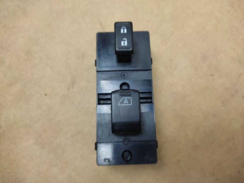 Кнопка стеклоподъемника передняя правая INFINITI G25/G35/G37/Q40 06-14 2007 Седан 3.5 VQ35HR 25411-JK40A Б/У