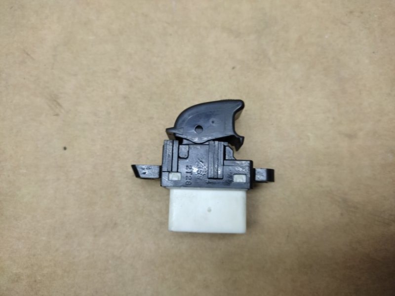 Кнопка стеклоподъемника 6 GG 02-07 Кнопка стеклоподъемника 6 GG 02-07