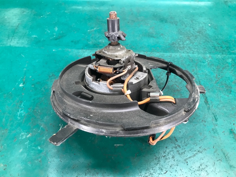 Моторчик печки VOLKSWAGEN PASSAT B8 14- Седан 1.8 CPRA Моторчик печки VOLKSWAGEN PASSAT B8 14- Седан 1.8 CPRA