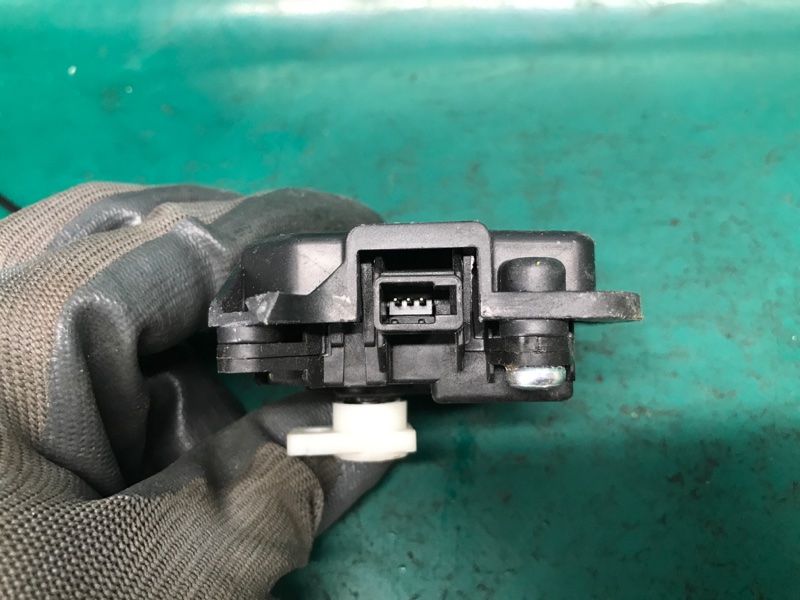 Моторчик заслонки печки PATHFINDER R52 12-21 2020 R52 3.5