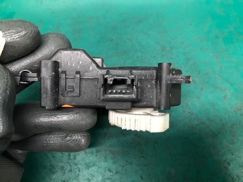 Моторчик заслонки печки ES350 06-12 2008 XV40 3.5 2GR-FE