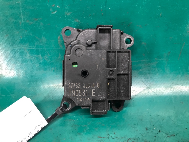 Моторчик заслонки печки NISSAN PATHFINDER R52 12-21 2020 R52 3.5 27732-3JC1A Б/У
