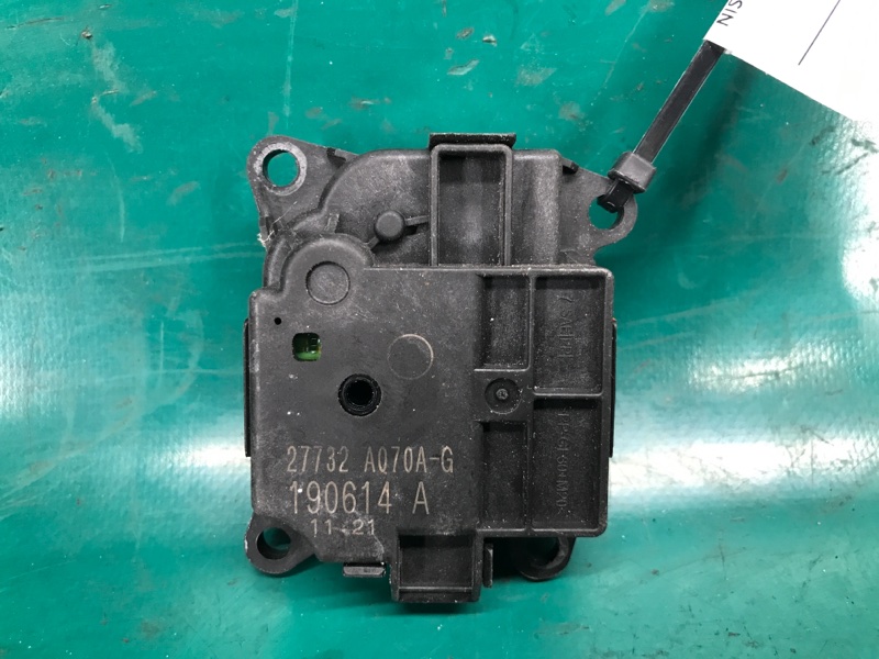 Моторчик заслонки печки левый NISSAN PATHFINDER R52 12-21 2020 R52 3.5 27732-A070A Б/У