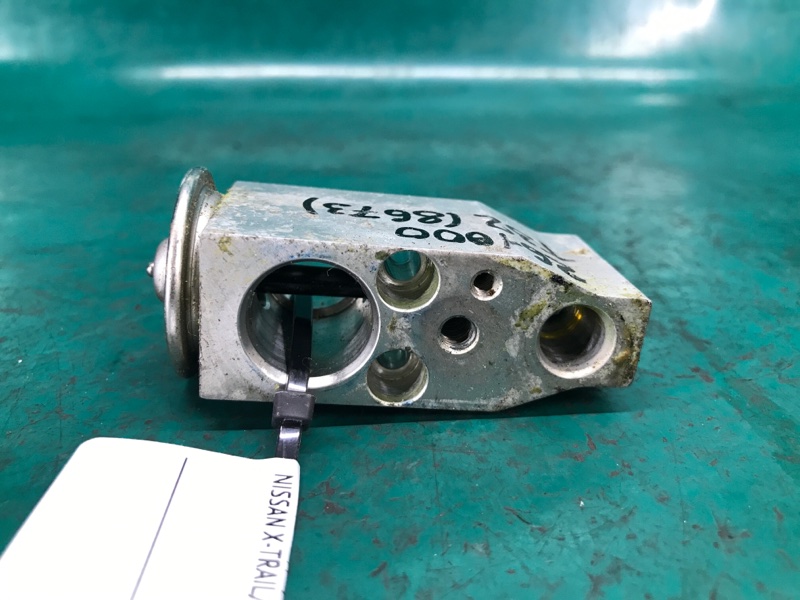 Клапан кондиционера X-TRAIL/ROGUE T32 13-20 2016 T32 2.5 QR25DE