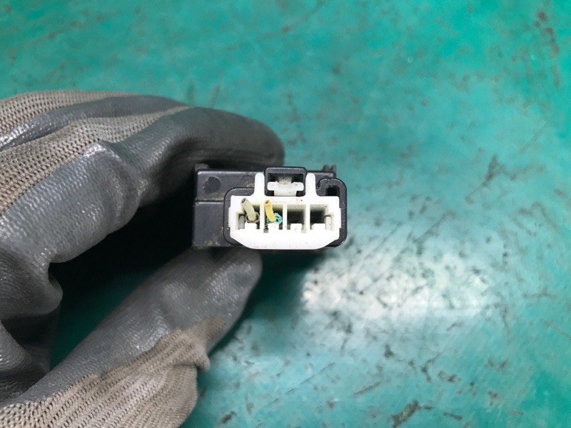 Кнопка открывания бензобака RX300/330/350/400 03-09 2007 Внедорожник 3.5 2GR-FE