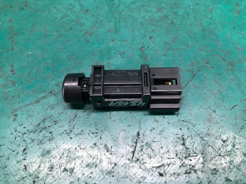 Кнопка MITSUBISHI ASX / OUTLANDER SPORT 10-21 Внедорожник 2.0 4B11