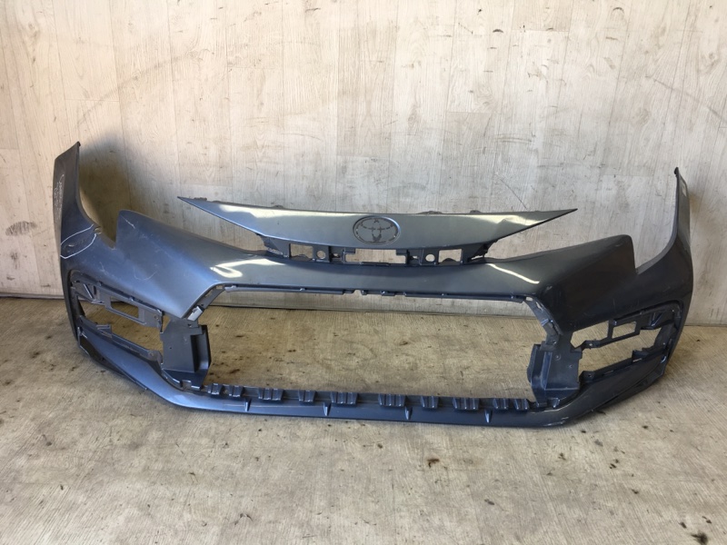 Бампер передний TOYOTA COROLLA 18- 52119-F2922 Б/У