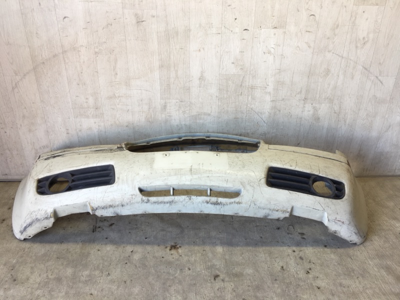 Бампер передний 300 04-10 2008 Седан 3.5 EGG