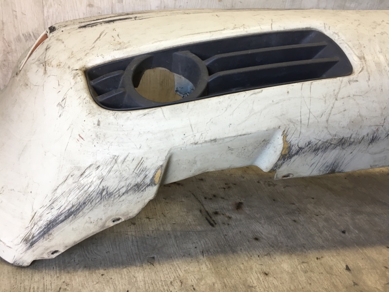 Бампер передний 300 04-10 2008 Седан 3.5 EGG