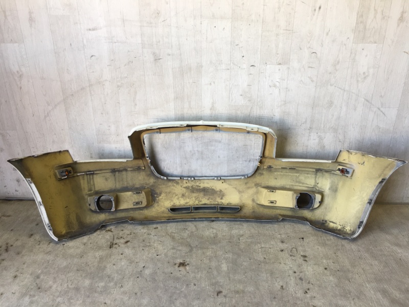 Бампер передний 300 04-10 2008 Седан 3.5 EGG