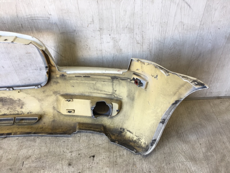 Бампер передний 300 04-10 2008 Седан 3.5 EGG