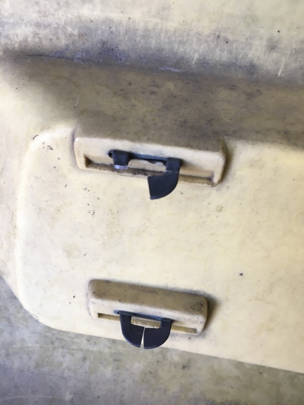 Бампер передний 300 04-10 2008 Седан 3.5 EGG