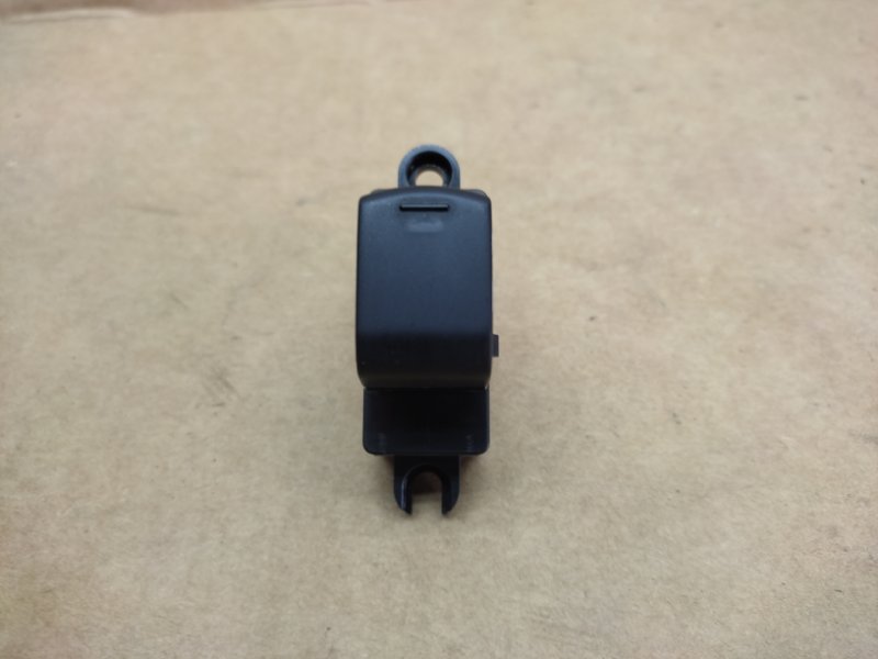 Запчасть кнопка стеклоподъемника задняя INFINITI FX S50 03-08 2006 Внедорожник 3.5 25411-AX600 Б/У Кнопка стеклоподъемника задняя INFINITI FX S50 03-08 2006 Внедорожник 3.5 25411-AX600 Б/У