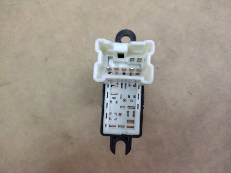 Кнопка стеклоподъемника задняя INFINITI FX S50 03-08 Внедорожник 3.5 Кнопка стеклоподъемника задняя INFINITI FX S50 03-08 Внедорожник 3.5