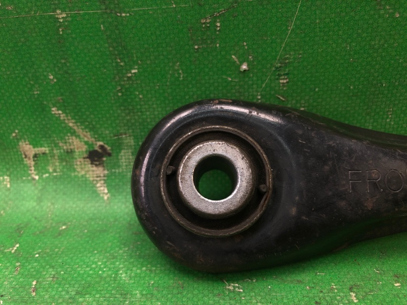 Рычаг задней подвески поперечный нижний FORD FOCUS 10-18 MK3