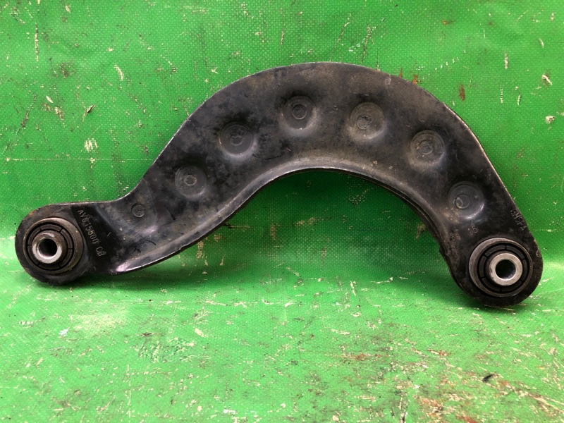 Рычаг задней подвески поперечный верхний FORD FOCUS 10-18 MK3 AV6Z-5500-B Б/У