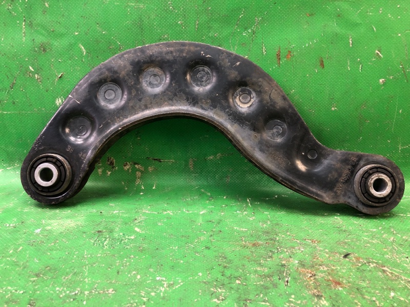 Рычаг задней подвески поперечный верхний FOCUS 10-18 MK3