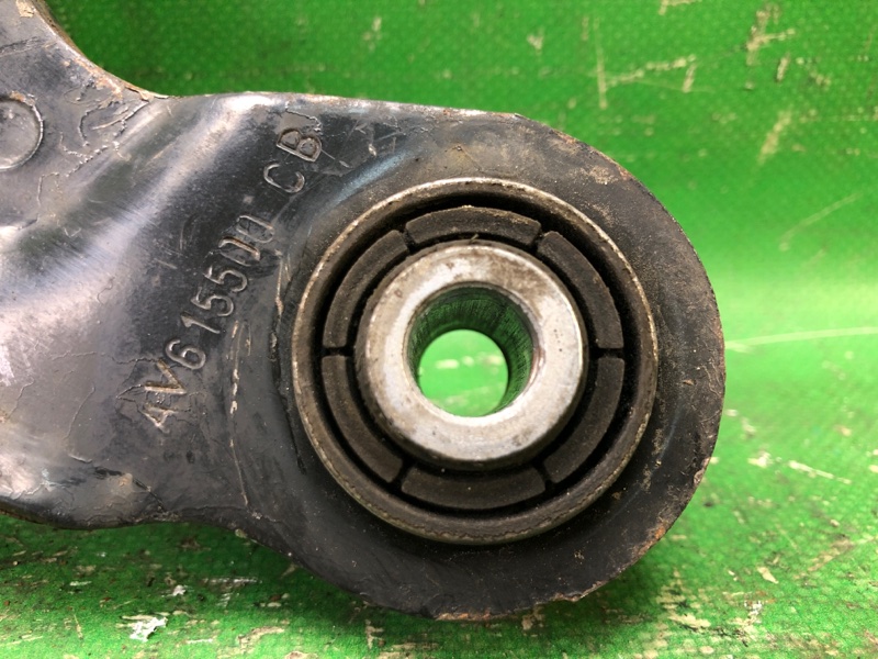 Рычаг задней подвески поперечный верхний задний FORD FOCUS 10-18 MK3 Рычаг задней подвески поперечный верхний задний FORD FOCUS 10-18 MK3