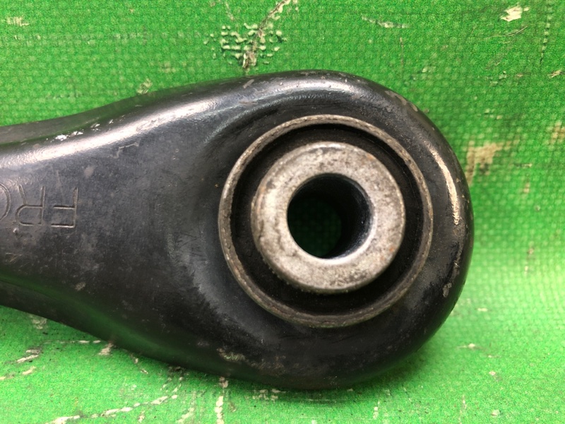 Рычаг задней подвески поперечный нижний задний FORD FOCUS 10-18 MK3