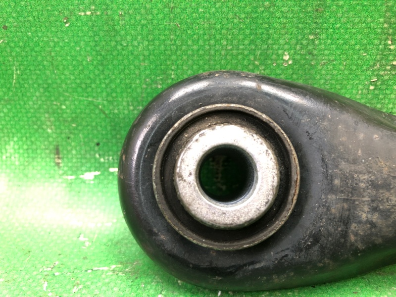 Рычаг задней подвески поперечный нижний задний FOCUS 10-18 MK3