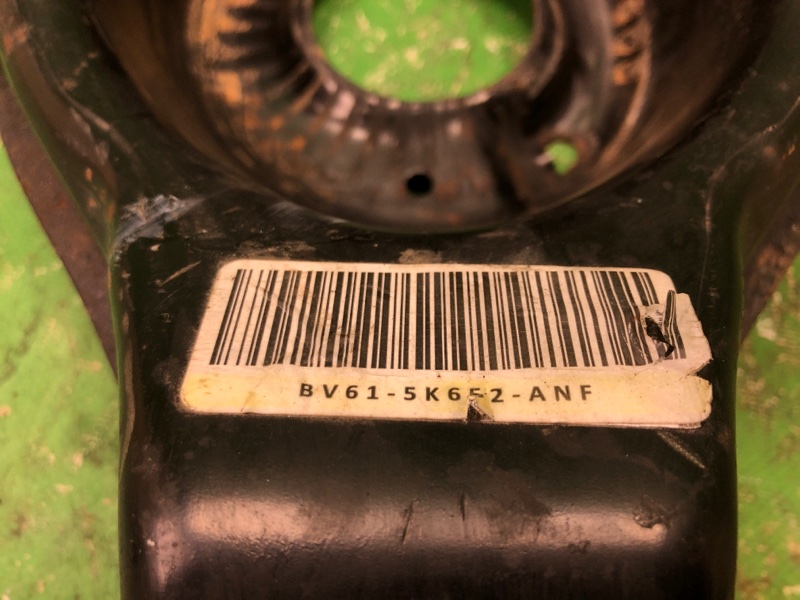 Рычаг задней подвески поперечный нижний задний правый FORD FOCUS 10-18 MK3