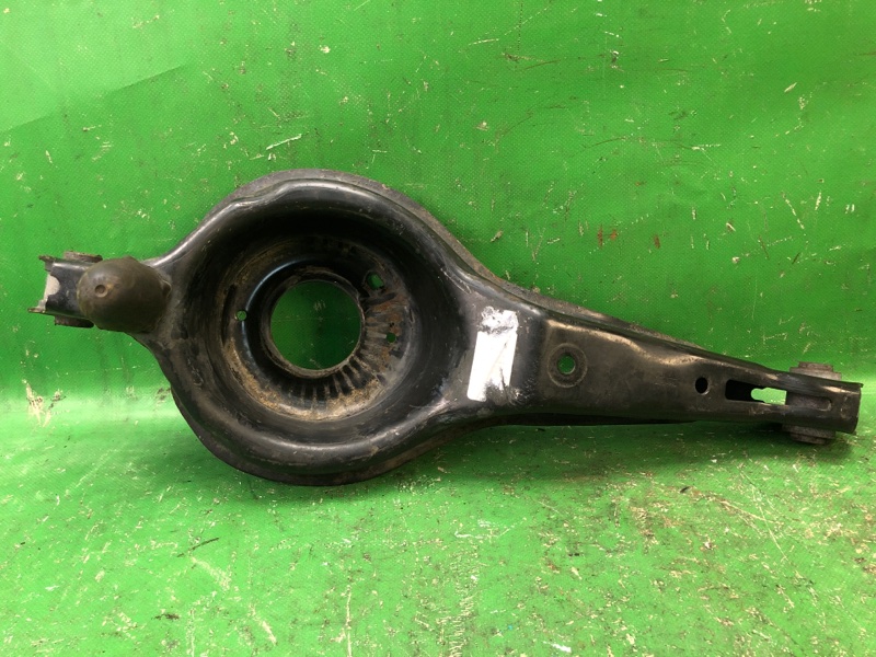 Запчасть рычаг задней подвески поперечный нижний задний левый FORD FOCUS 10-18 MK3 BV6Z-5500-C Б/У Рычаг задней подвески поперечный нижний задний левый FORD FOCUS 10-18 MK3 BV6Z-5500-C Б/У