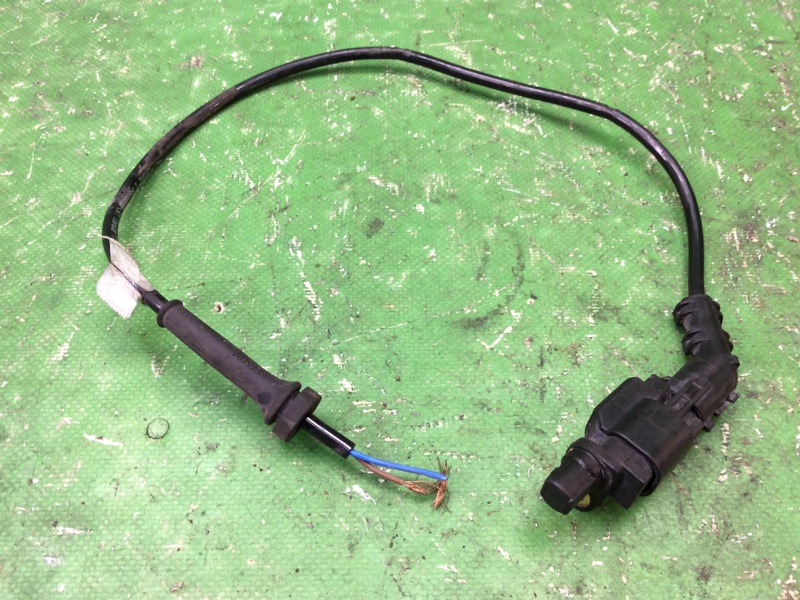 Датчик ABS задний FORD FOCUS 10-18 MK3 HV6Z-2C190-A Б/У