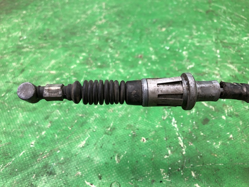 Трос стояночного тормоза задний правый EDGE 06-14 2010 T35PDED