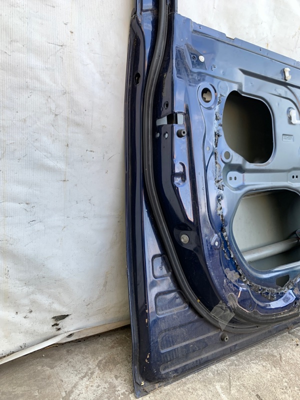 Дверь передняя левая SIENNA 03-10 2006 3.5 2GR-FE