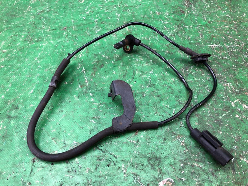 Запчасть датчик abs передний правый DODGE JOURNEY 08-20 2010 3.5 EGF 5085822AD Б/У Датчик ABS передний правый DODGE JOURNEY 08-20 2010 3.5 EGF 5085822AD Б/У