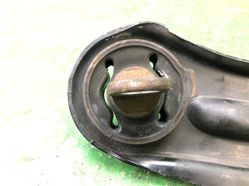 Рычаг задней подвески продольный задний правый JOURNEY 08-20 2010 3.5 EGF