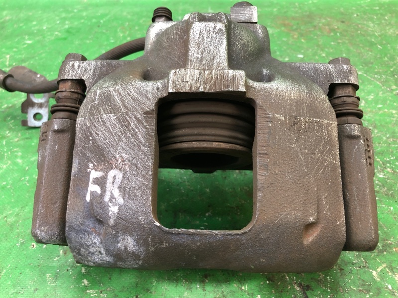 Запчасть суппорт тормозной передний правый DODGE JOURNEY 08-20 2010 3.5 EGF 68003 707AA Б/У Суппорт тормозной передний правый DODGE JOURNEY 08-20 2010 3.5 EGF 68003 707AA Б/У