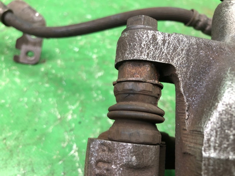 Суппорт тормозной передний правый JOURNEY 08-20 2010 3.5 EGF Суппорт тормозной передний правый JOURNEY 08-20 2010 3.5 EGF